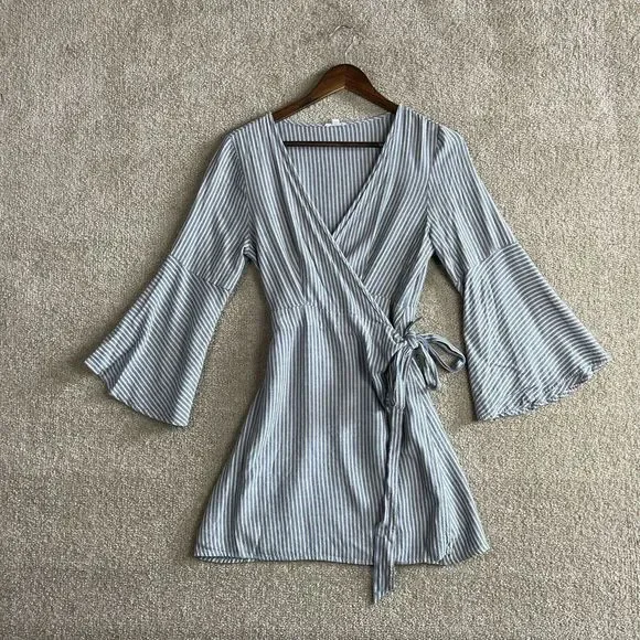 Ecote OU Wrap Dress Womens Size Medium Blue/Tan Striped Bell Sleeve V-Neck 90s - Picture 3 of 11